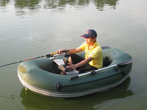 海淀充气皮划艇钓鱼